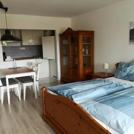 Ferienwohnung- Alpenauszeit アパート *
